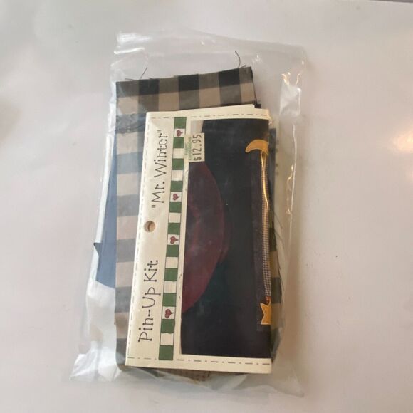 Heirloom Beginnings 401 Mr Winter Pin Up Kit Pattern Sewing Craft Patchwork - Picture 3 of 9